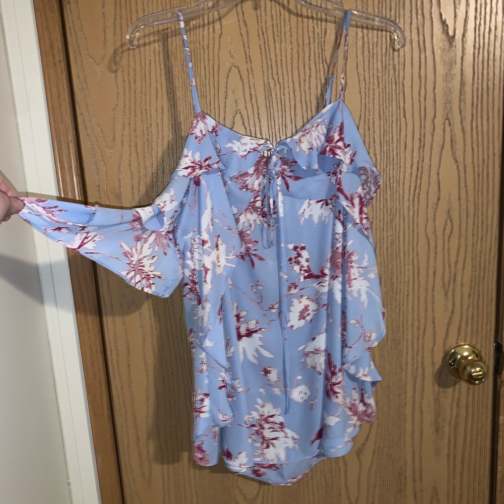 Cold shoulder top